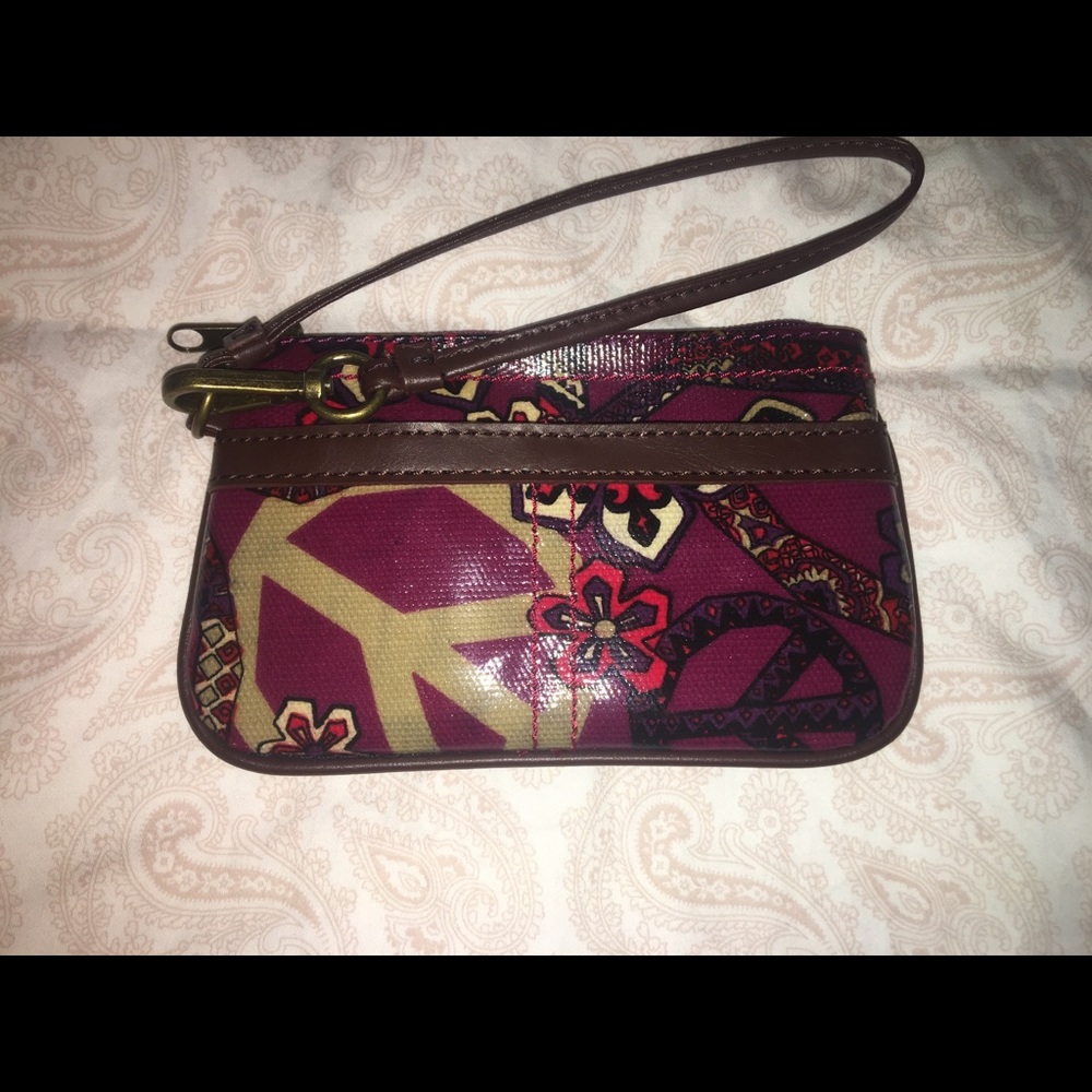 ✨ADORABLE WRISTLET✨